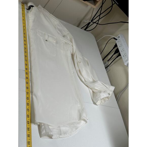 Style & Co Top Women 10 Ivory Satiny Button Up Long Sleeve Clean Girl Minimalist - Picture 9 of 9